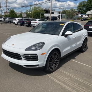PORSCHE CAYENNE COUPE - 1