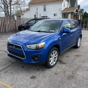 MITSUBISHI OUTLANDER SPORT ES - 1