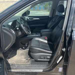 2018 Nissan PATHFINDER SL — миниатюра 32