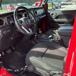 2018 JEEP WRANGLER UNLIMITED SAHARA — миниатюра 31