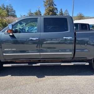 CHEVROLET SILVERADO - 4