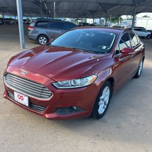 FORD FUSION SE - 1