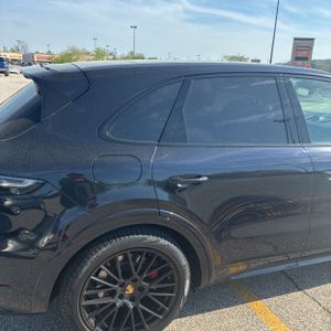 PORSCHE CAYENNE GTS - 9