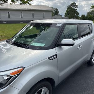 صورة 2 لـ 2017 KIA SOUL BASE