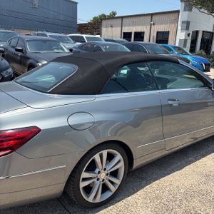 صورة 8 لـ 2015 Mercedes-BENZ E-CLASS