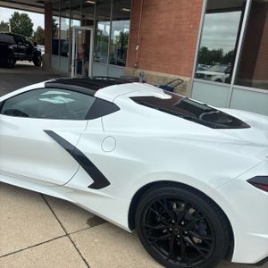 2025 Chevrolet CORVETTE STINGRAY — фото 6