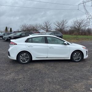 HYUNDAI IONIQ PLUG-IN HYBRID SEL - 10