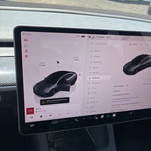 صورة مصغرة 39 لـ 2023 Tesla MODEL 3 BASE