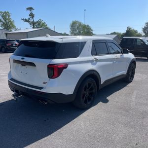 FORD EXPLORER ST - 8