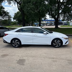 HYUNDAI ELANTRA SEL CONVENIENCE - 10
