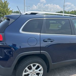 2016 JEEP CHEROKEE LATITUDE — фото 9