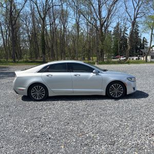 LINCOLN MKZ PREMIERE - 10