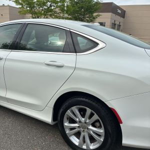 CHRYSLER 200 LIMITED - 6