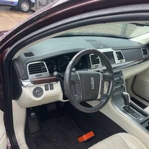 صورة مصغرة 37 لـ 2010 Lincoln MKS BASE