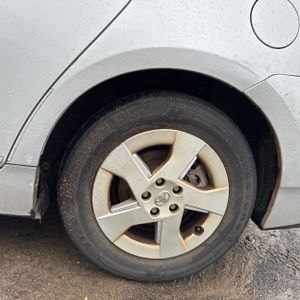2011 Toyota PRIUS TWO — миниатюра 18