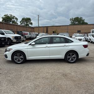 2023 Volkswagen JETTA SE photo 3