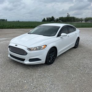 FORD FUSION SE - 1
