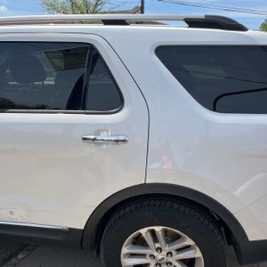 FORD EXPLORER XLT - 6