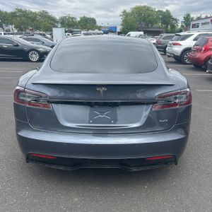 TESLA MODEL S PLAID - 4