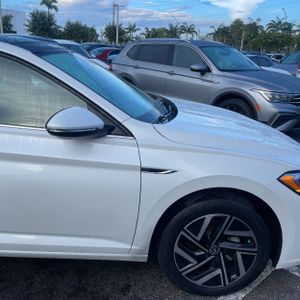 صورة مصغرة 13 لـ 2023 Volkswagen JETTA SEL