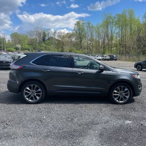 FORD EDGE TITANIUM - 10