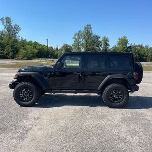 JEEP WRANGLER 4-DOOR MOAB 392 4X4 - 3