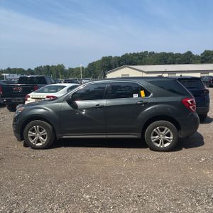 2017 Chevrolet EQUINOX LS — фото 3
