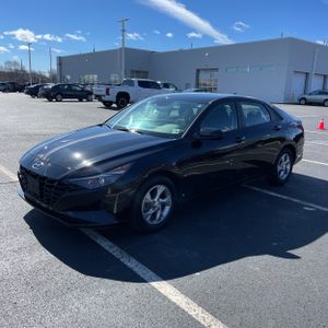 HYUNDAI ELANTRA SE - 2