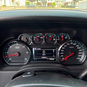 2016 Chevrolet SUBURBAN LS thumbnail 38