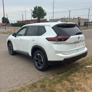 صورة 5 لـ 2025 Nissan ROGUE SV