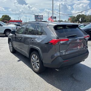 2019 Toyota RAV4 XLE PREMIUM — фото 5