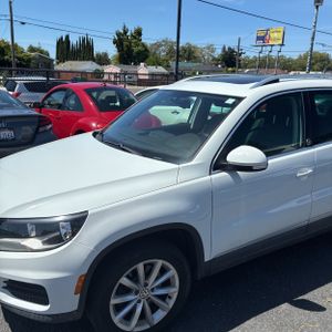 VOLKSWAGEN TIGUAN 2.0T WOLFSBURG EDITION - 2