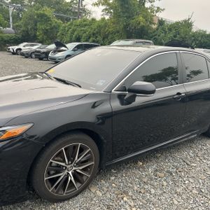2023 Toyota CAMRY SE photo 2
