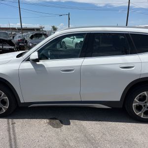 2025 BMW X1 XDRIVE28I — фото 4