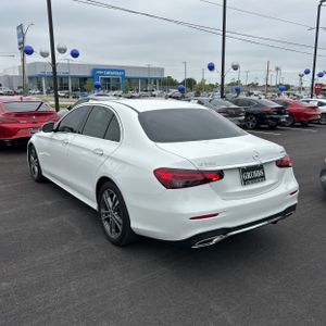 MERCEDES-BENZ E-CLASS - 5