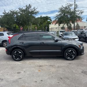 2023 KIA NIRO EV WIND photo 10