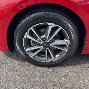 2023 KIA FORTE LXS thumbnail 17