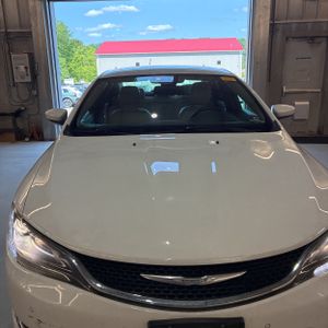 صورة مصغرة 15 لـ 2016 Chrysler 200 C