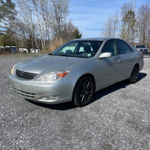 TOYOTA CAMRY - 1