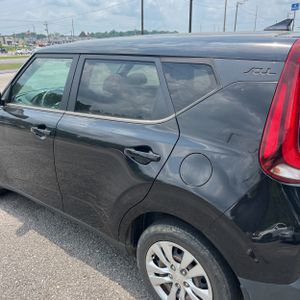 صورة 6 لـ 2021 KIA SOUL LX