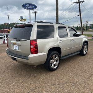 CHEVROLET TAHOE LS - 8