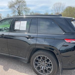 JEEP GRAND CHEROKEE 4XE SUMMIT RESERVE - 6