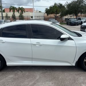 صورة مصغرة 11 لـ 2019 Honda CIVIC LX