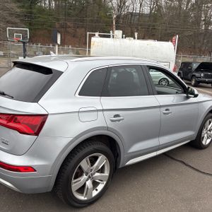 AUDI Q5 2.0T PREMIUM - 9
