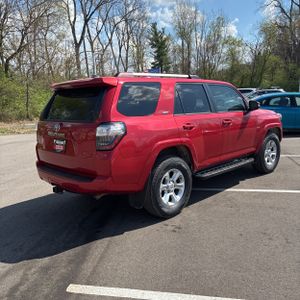 TOYOTA 4RUNNER - 8