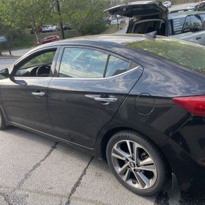 HYUNDAI ELANTRA LIMITED - 6