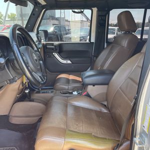2012 JEEP WRANGLER UNLIMITED SAHARA — миниатюра 31