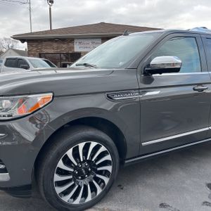 LINCOLN NAVIGATOR L BLACK LABEL - 2