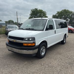 2019 Chevrolet EXPRESS LT 2500 — фото 1