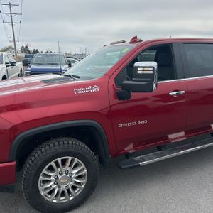 CHEVROLET SILVERADO - 2